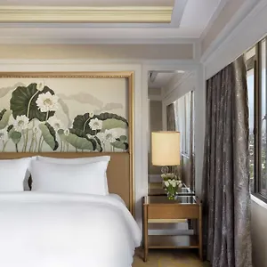 מלון Dusit Thani Manila, סן פדרו מקאטי